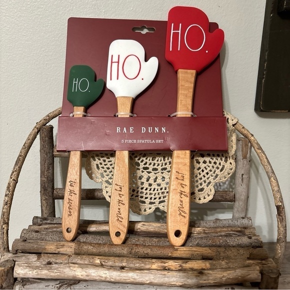 NEW RAE DUNN HO HO HO MITTEN CHRISTMAS SPATULAS - Picture 1 of 8